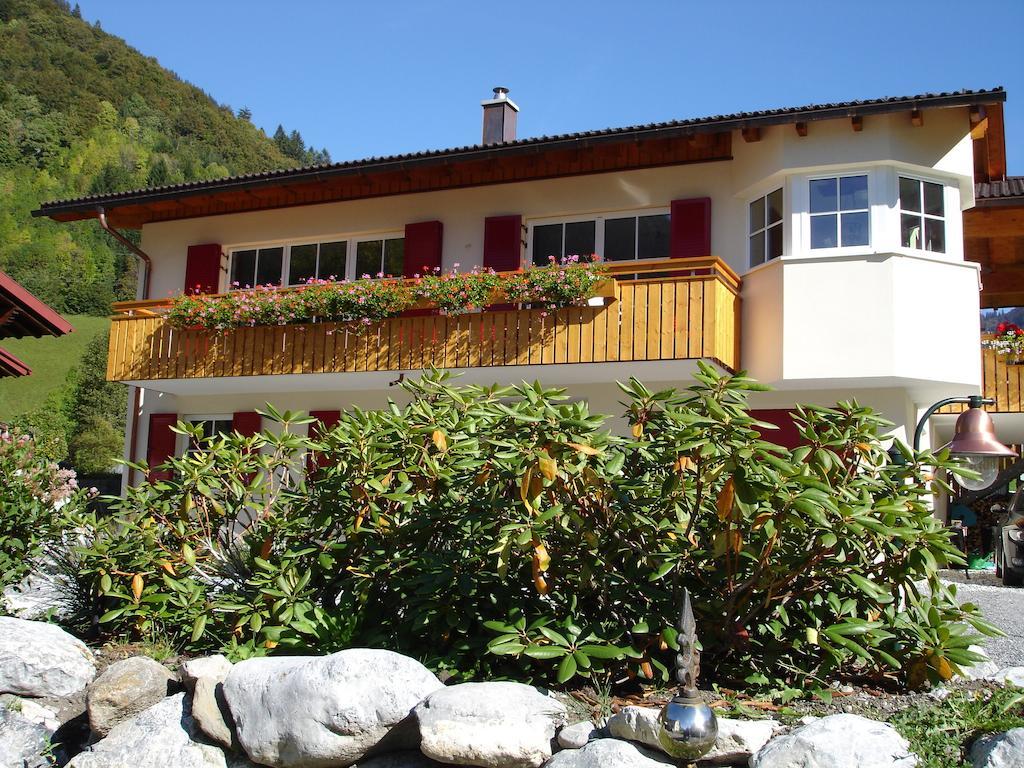 Haus Telisia Apartment Кльостерле ам Арлберг Екстериор снимка