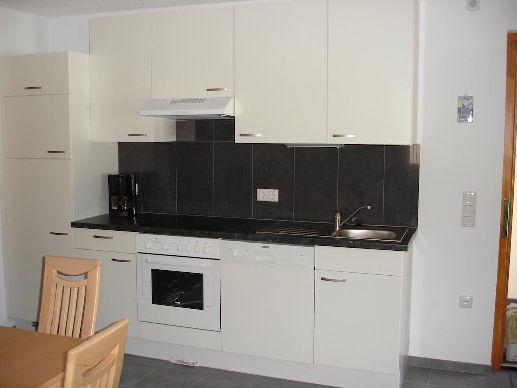 Haus Telisia Apartment Кльостерле ам Арлберг Стая снимка