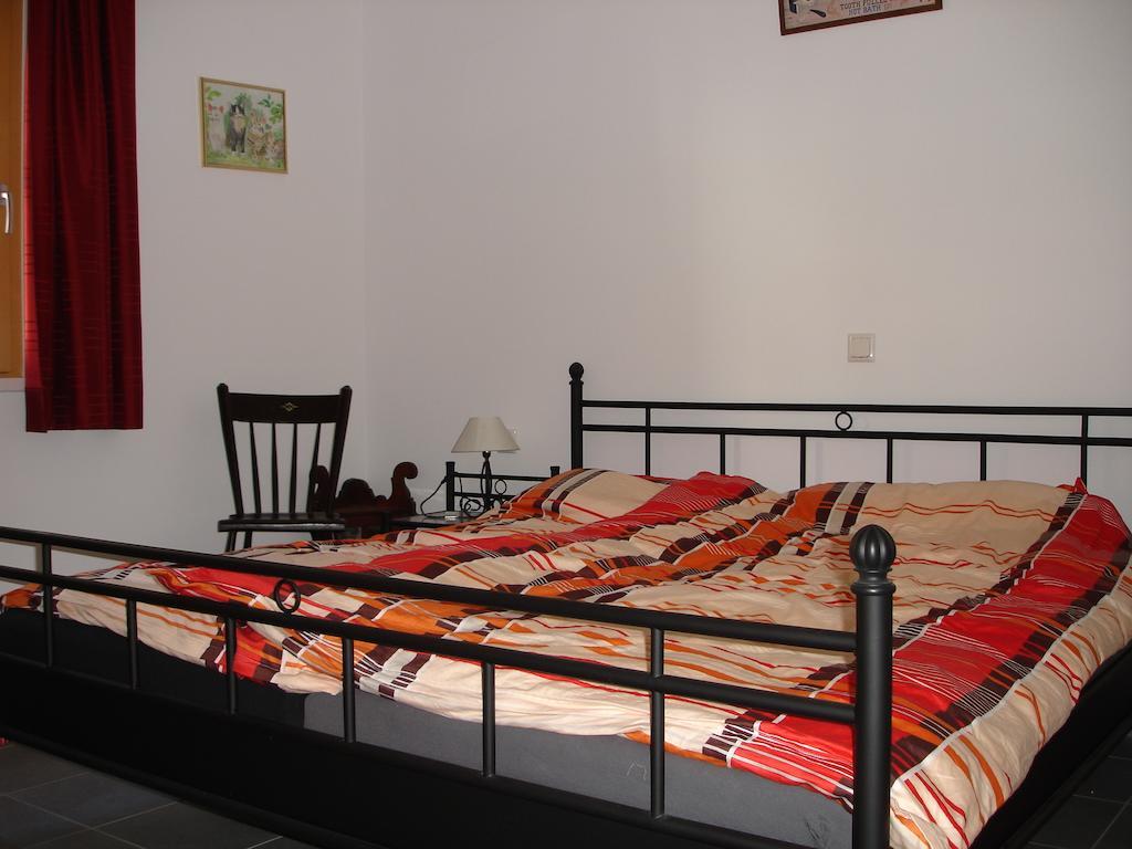 Haus Telisia Apartment Кльостерле ам Арлберг Стая снимка